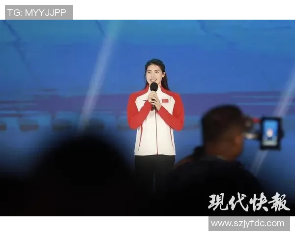 奋勇争先展风采 游泳运动员挑战极限超越自我