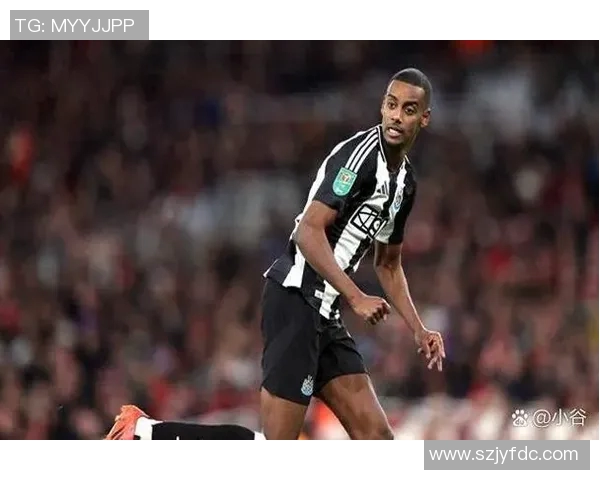 足坛风云再起 世界顶级联赛引发的全新竞争格局与球员转会潮流分析 足坛风云再起 世界顶级联赛引发的全新竞争格局与球员转会潮流分析